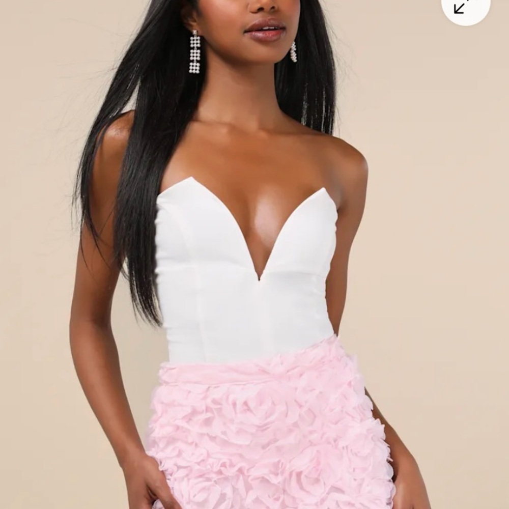 Lulu's Immaculate Charm 3D Floral Mini Skirt Small